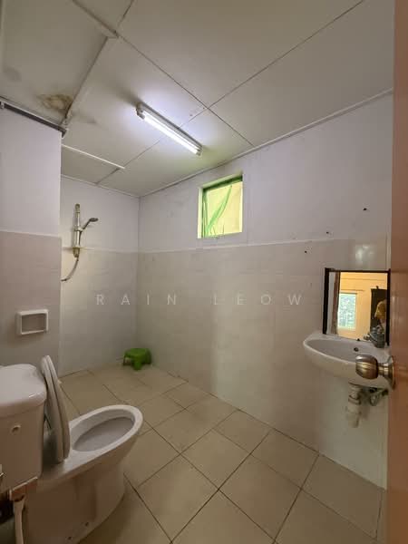 Condominium for Rent at Juta Mines - Rain Leow - Bathroom - PropertyGuru.com.my