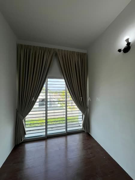2-storey Terraced House for Rent in Dengkil (Selangor) - Alwin Tan - Balcony Yard - PropertyGuru.com.my