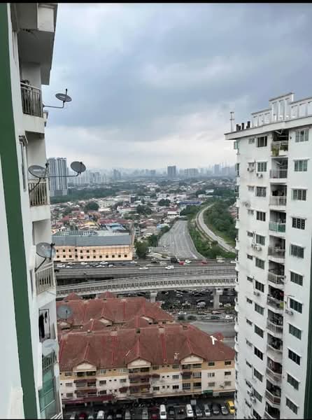 Kepong Sentral Condominium untuk Untuk Dijual - RM 350,000, Mac 2026 - View - PropertyGuru.com.my