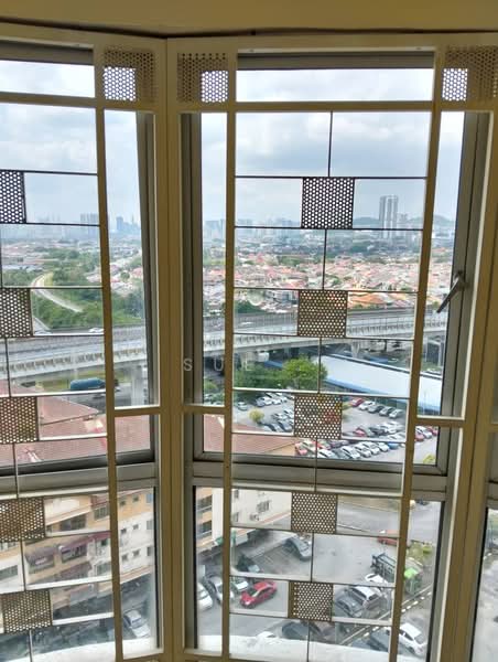 Kepong Sentral Condominium untuk Untuk Dijual - RM 350,000, Mac 2026 - View - PropertyGuru.com.my