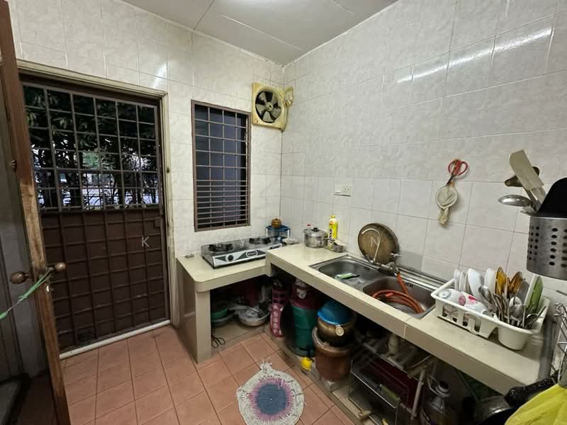 2-storey Terraced House for Sale in Taman Putra Prima (Puchong) - Kelly Chong - Kitchen - PropertyGuru.com.my