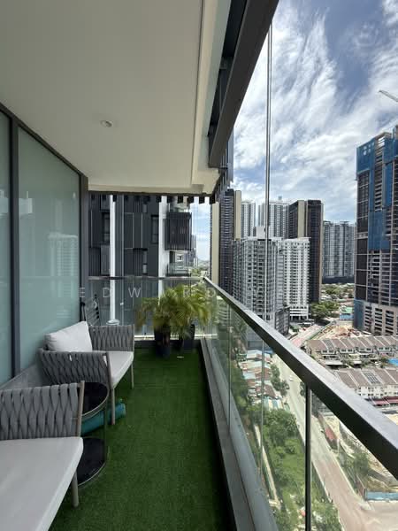 For Rent - Twy Duplex Condos