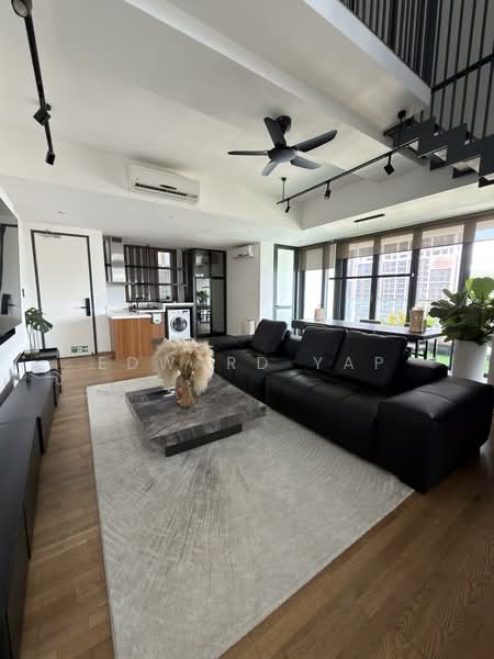 For Rent - Twy Duplex Condos