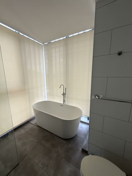 For Rent - Twy Duplex Condos