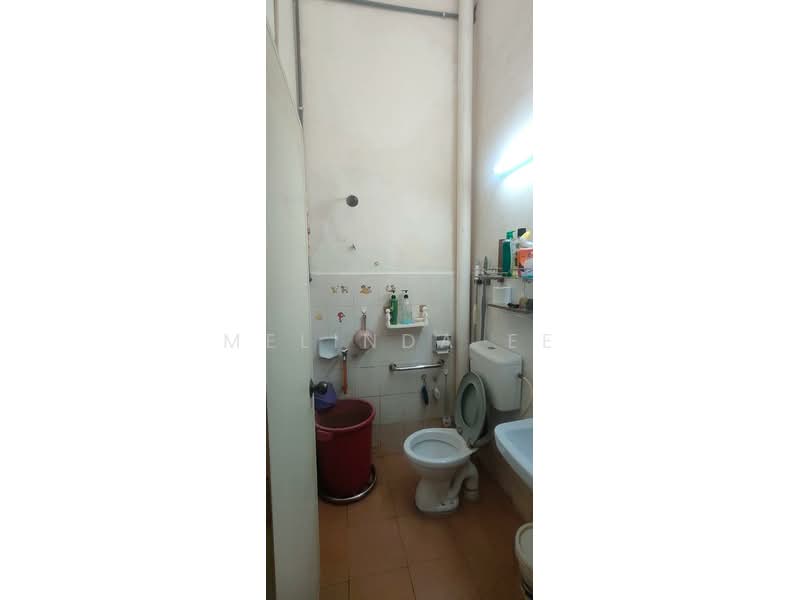 1-storey Terraced House for Sale in Bandar Indahpura (Kulai) - Melinda Ee - Bathroom - PropertyGuru.com.my
