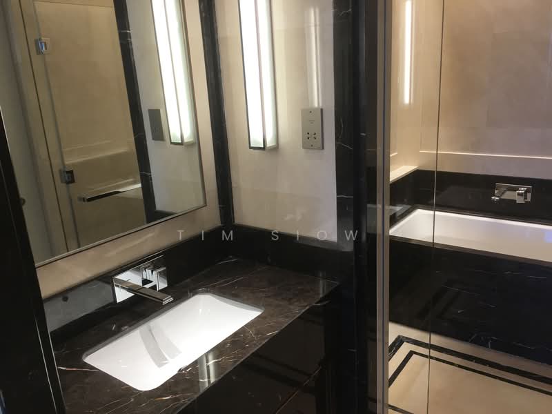 Service Residence for Sale at Pavilion Suites - Tim Siow - Bathroom - PropertyGuru.com.my
