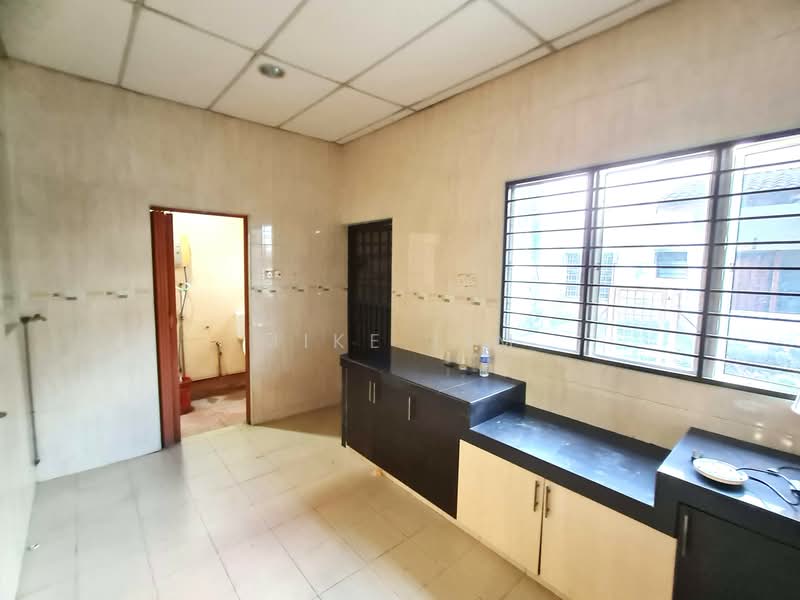 Taman Desa Mewah untuk Untuk Dijual - RM 450,000, Mac 2026 - Kitchen - PropertyGuru.com.my
