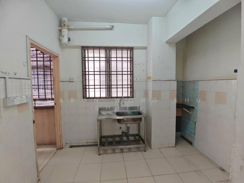 Sri Impian Apartment untuk Untuk Dijual - RM 278,000, Mac 2026 - Kitchen - PropertyGuru.com.my