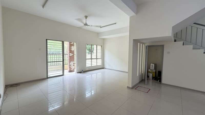2-storey Terraced House for Sale in Bandar Bukit Puchong 2 (Puchong) - Ms Sim - Living Room - PropertyGuru.com.my