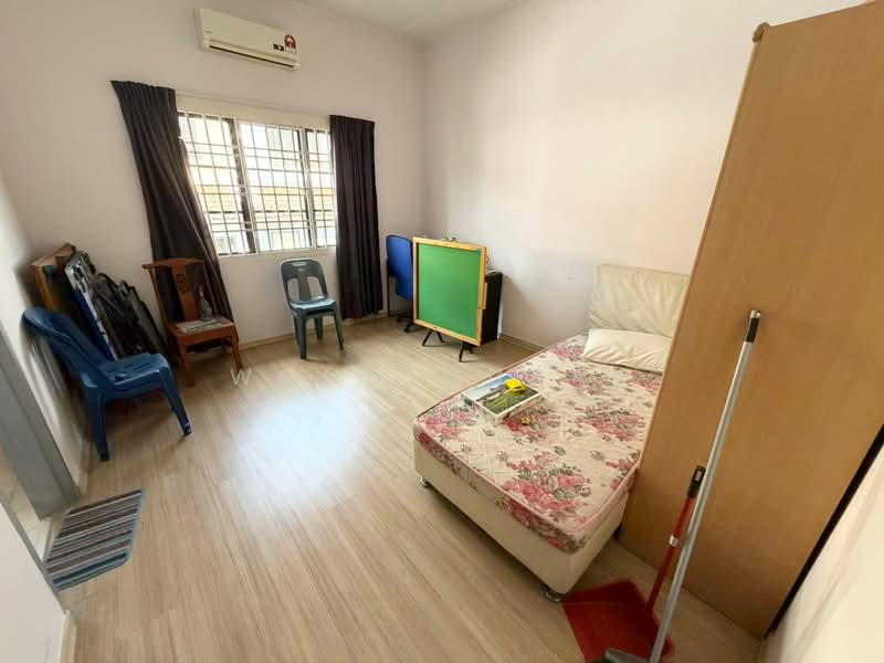 2-storey Terraced House for Sale in Johor Bahru (Johor) - Wong Ouray - Bedroom - PropertyGuru.com.my