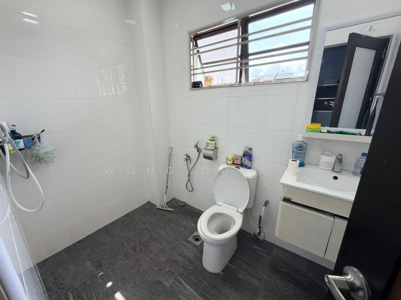 2-storey Terraced House for Sale in Johor Bahru (Johor) - Wong Ouray - Bathroom - PropertyGuru.com.my