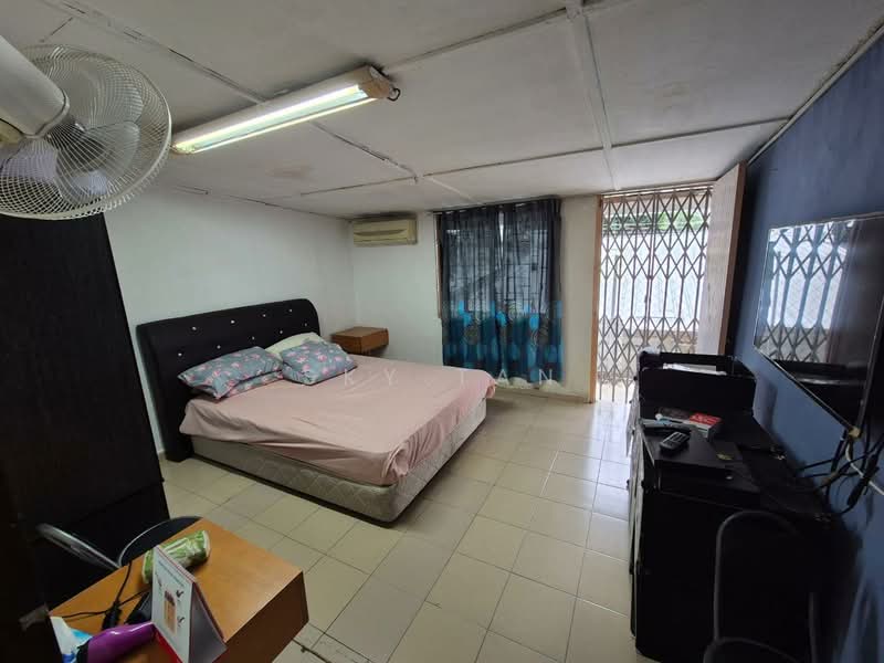 Taman Century Garden Jalan Landak Tunggal Single Storey Terrace untuk Untuk Dijual - RM 650,000, Mac 2026 - Bedroom - PropertyGuru.com.my