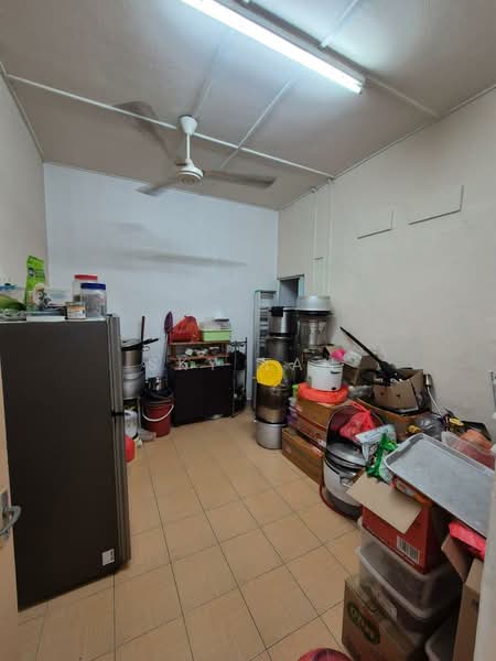 Taman Century Garden Jalan Landak Tunggal Single Storey Terrace untuk Untuk Dijual - RM 650,000, Mac 2026 - Kitchen - PropertyGuru.com.my