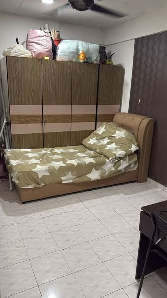 Flat for Sale at Tasek Seri Alam - Peter Tan - Bedroom - PropertyGuru.com.my