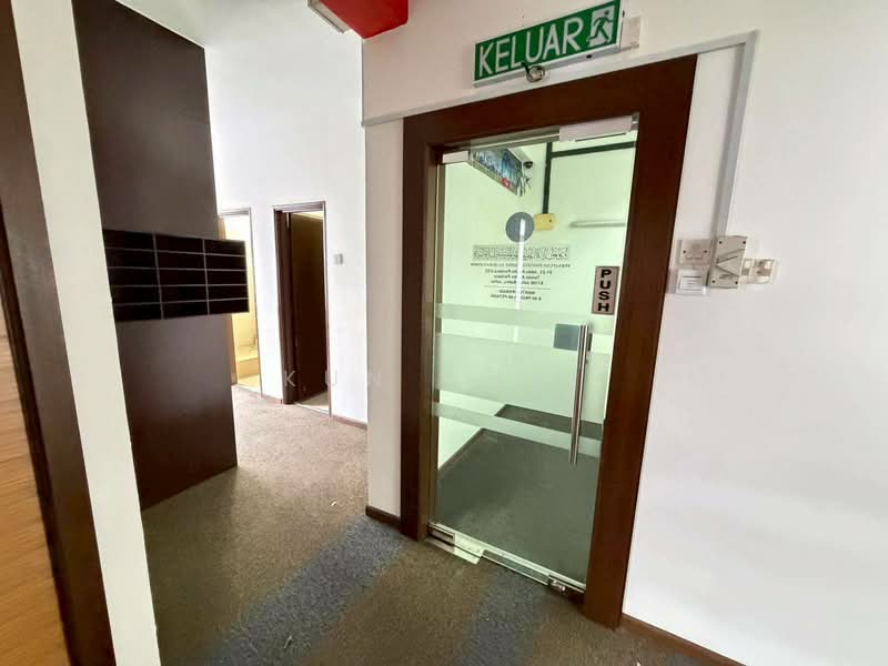 Shop / Office for Rent in Taman Mount Austin (Tebrau) - Kun Chai - Entrance - PropertyGuru.com.my