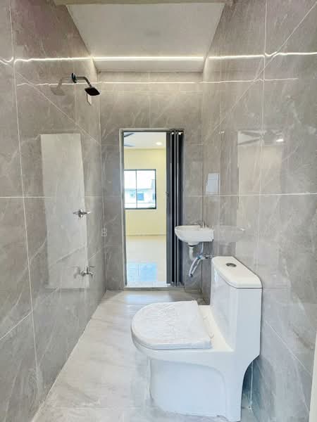 2-storey Terraced House for Sale in Taman Puteri Wangsa (Ulu Tiram) - JB Wendy - Bathroom - PropertyGuru.com.my