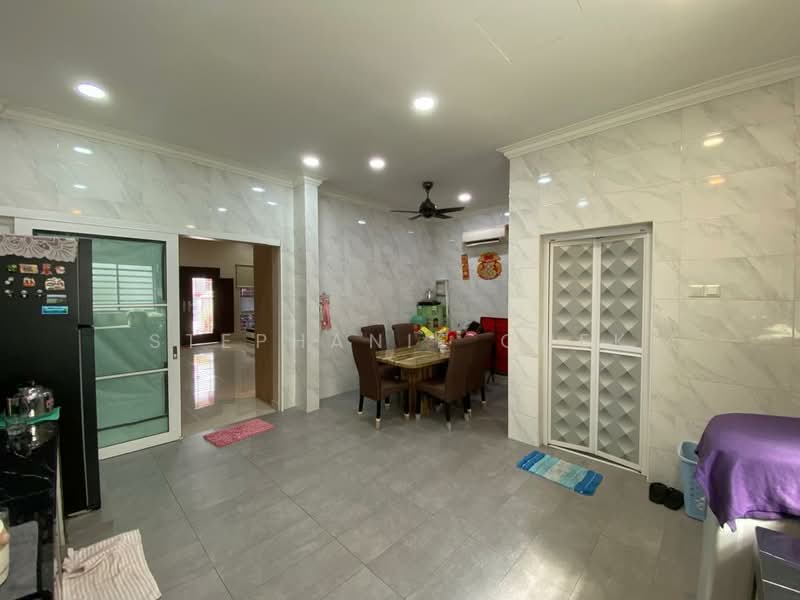 2-storey Terraced House for Sale in Klang (Selangor) - Stephanie Quek - Kitchen - PropertyGuru.com.my