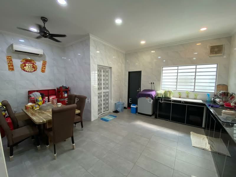 2-storey Terraced House for Sale in Klang (Selangor) - Stephanie Quek - Kitchen - PropertyGuru.com.my