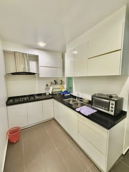 Kondominium untuk Dijual di The Golden Triangle Condominium - Yeap Yu Quan - Kitchen - PropertyGuru.com.my