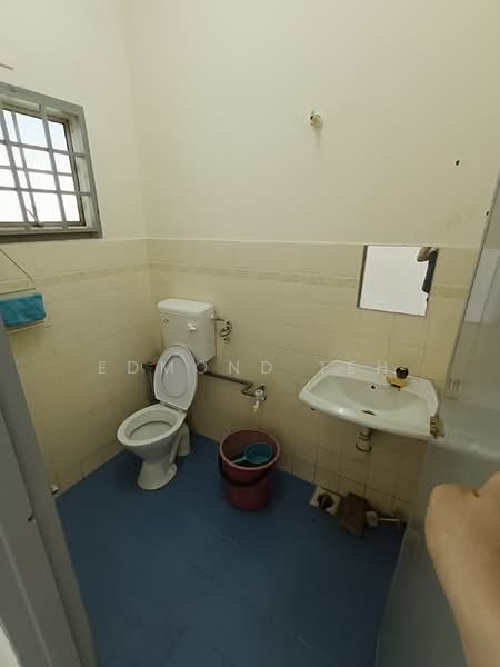 2-storey Terraced House for Sale in Taman Lagenda Mas (Cheras) - Edmond Teh - Bathroom - PropertyGuru.com.my