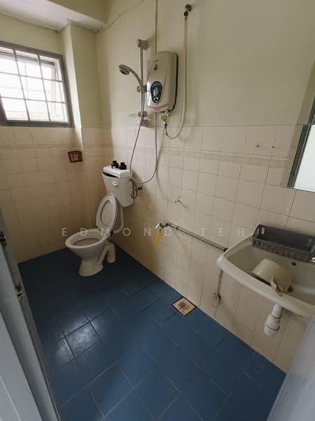 2-storey Terraced House for Sale in Taman Lagenda Mas (Cheras) - Edmond Teh - Bathroom - PropertyGuru.com.my
