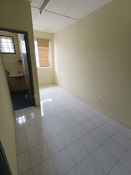 2-storey Terraced House for Sale in Taman Lagenda Mas (Cheras) - Edmond Teh - Bathroom - PropertyGuru.com.my
