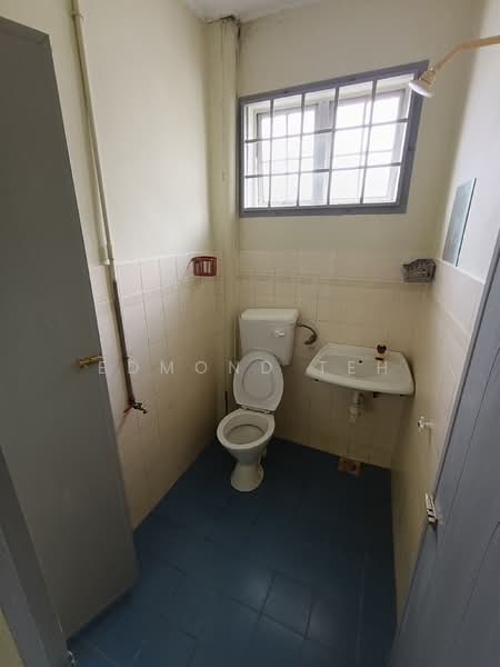 2-storey Terraced House for Sale in Taman Lagenda Mas (Cheras) - Edmond Teh - Bathroom - PropertyGuru.com.my