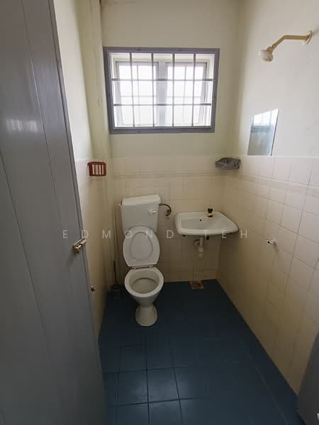 2-storey Terraced House for Sale in Taman Lagenda Mas (Cheras) - Edmond Teh - Bathroom - PropertyGuru.com.my