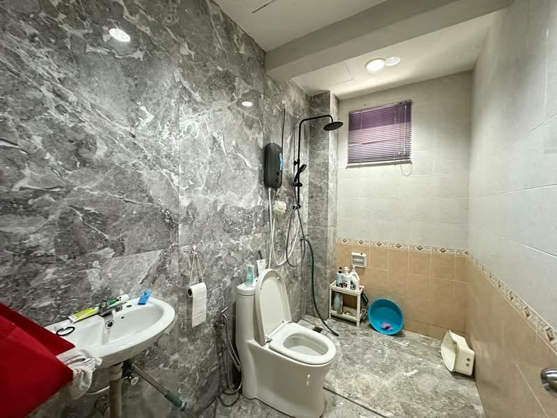 Semi-Detached House for Sale in Johor Bahru (Johor) - Lau Ping Ting - Bathroom - PropertyGuru.com.my