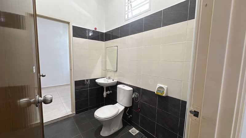 2-storey Terraced House for Rent in Tanjong Minyak (Melaka) - Mii Ong - Bathroom - PropertyGuru.com.my