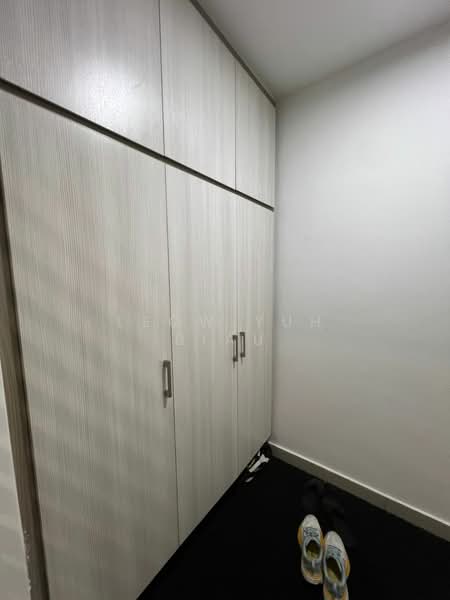 Service Residence for Rent at i-Residence @ i-City - Leow Yuh Biau - shoe cabinet - PropertyGuru.com.my