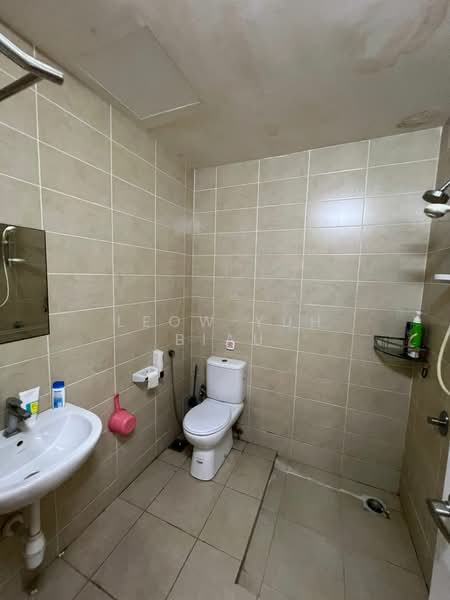 Service Residence for Rent at i-Residence @ i-City - Leow Yuh Biau - Bathroom - PropertyGuru.com.my