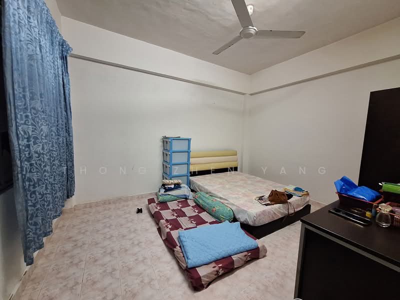 Shop for Sale in Kuala Krai (Kelantan) - Thong Zhen Yang - Bedroom - PropertyGuru.com.my