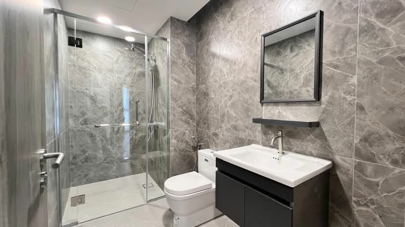 Service Residence for Rent at Agile Bukit Bintang - Ryan Beh - Bathroom - PropertyGuru.com.my