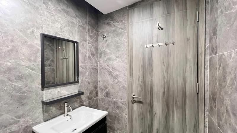 Service Residence for Rent at Agile Bukit Bintang - Ryan Beh - Bathroom - PropertyGuru.com.my