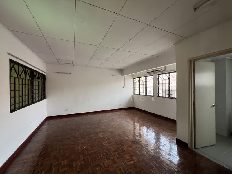 2.5-storey Terraced House for Rent in Petaling Jaya (Selangor) - Steve Tok - Living Room - PropertyGuru.com.my
