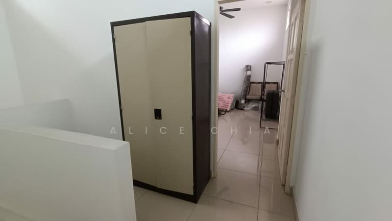 Taman Ehsan Jaya untuk Untuk Dijual - RM 950,000, Mac 2026 - Interior - PropertyGuru.com.my
