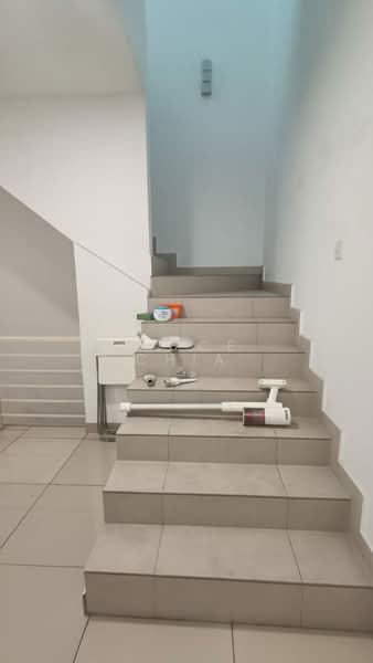 Taman Ehsan Jaya untuk Untuk Dijual - RM 950,000, Mac 2026 - Interior - PropertyGuru.com.my