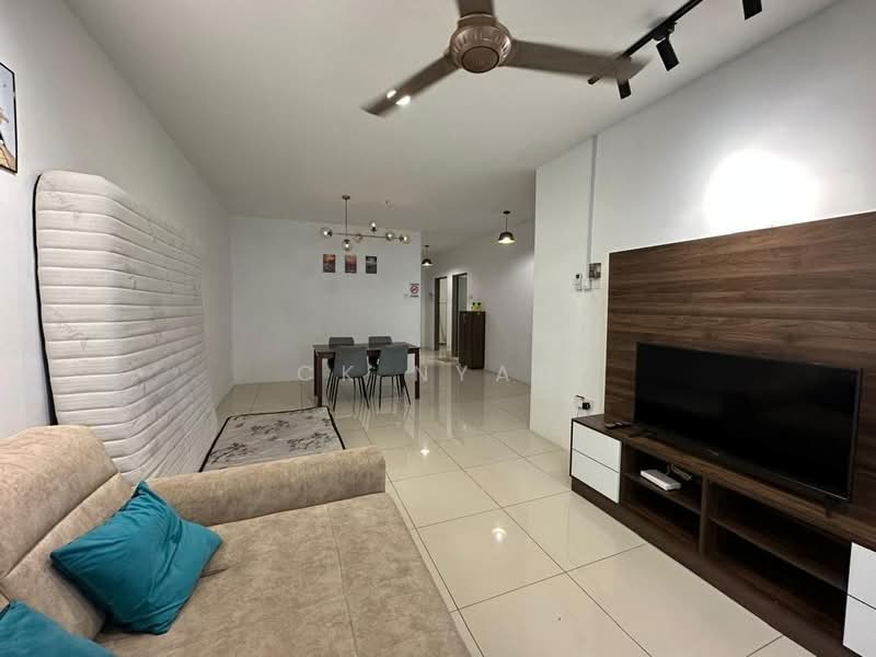 Manhattan Condominium untuk Untuk Disewa - RM 2,000 /bulan, Mac 2026 - Living Room - PropertyGuru.com.my