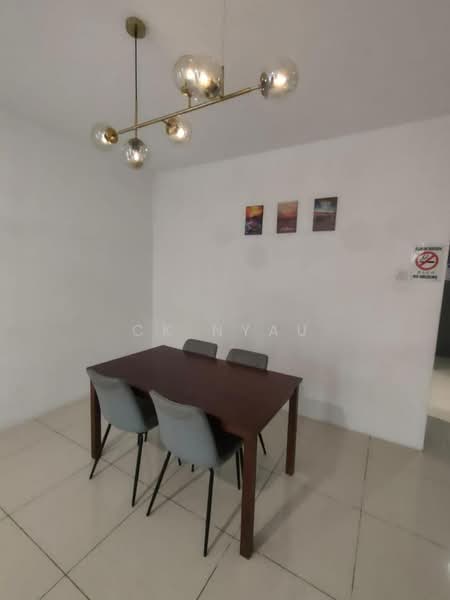 Manhattan Condominium untuk Untuk Disewa - RM 2,000 /bulan, Mac 2026 - Dining Room - PropertyGuru.com.my