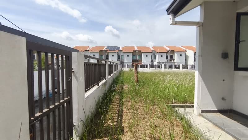2-storey Terraced House for Sale in Alam Impian (Shah Alam) - Liza Tieo Quek Hoon - Exterior - PropertyGuru.com.my