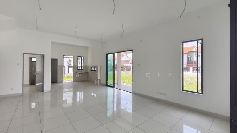 2-storey Terraced House for Sale in Alam Impian (Shah Alam) - Liza Tieo Quek Hoon - Living Room - PropertyGuru.com.my