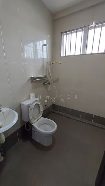 2-storey Terraced House for Rent in Kuching (Sarawak) - Jennifer Yang - Bathroom - PropertyGuru.com.my