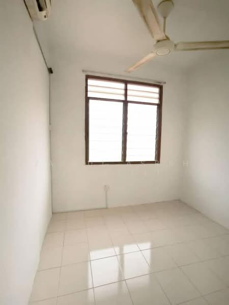 Puchong NICE Double Storey House La cottage Taman Putra Perdana Puchong untuk Untuk Dijual - RM 380,000, Mac 2026 - Interior - PropertyGuru.com.my