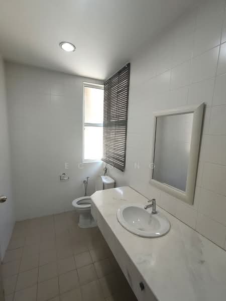 Condominium for Sale at Adora Courtyard Apartments - Echo Ng - Bathroom - PropertyGuru.com.my