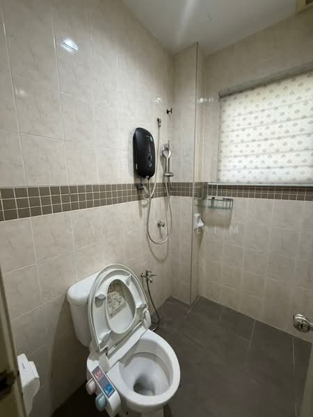 Semi-Detached House for Sale in Setia Alam (Selangor) - Calvin Lim - Bathroom - PropertyGuru.com.my