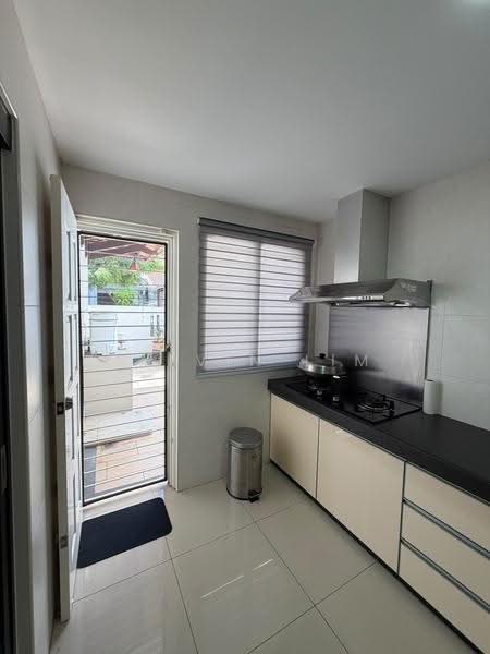 Semi-Detached House for Sale in Setia Damai (Setia Alam) - Calvin Lim - Kitchen - PropertyGuru.com.my