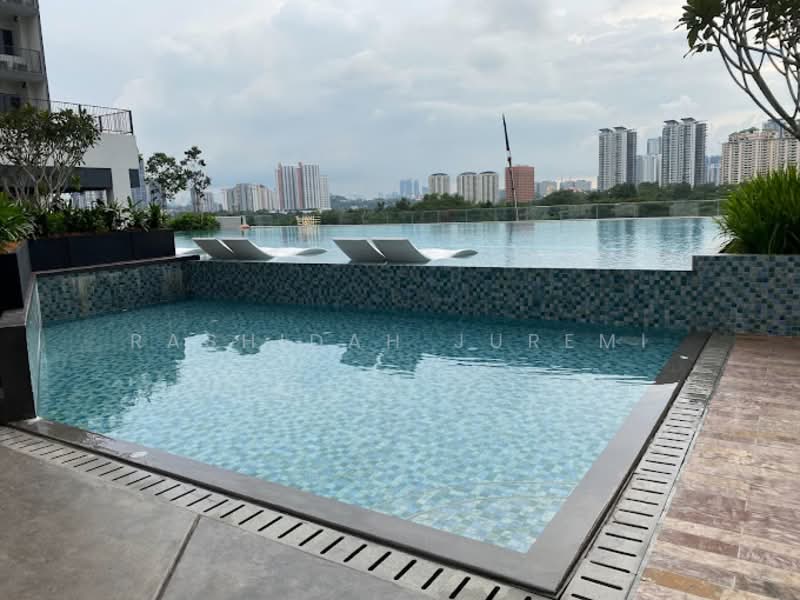 Vista Sentul Residences untuk Untuk Dijual - RM 360,000, Mac 2026 - Pool - PropertyGuru.com.my