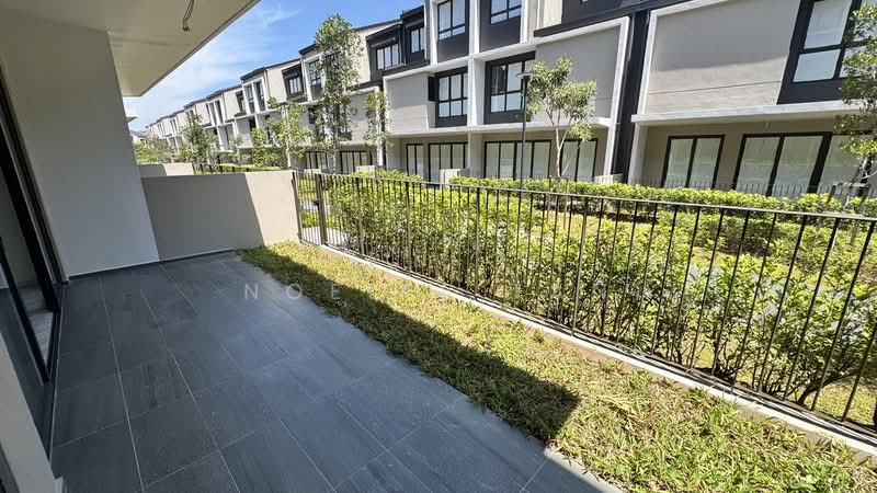 3-storey Terraced House for Sale in Taman Bukit Serdang (Seri Kembangan) - Noelle Tan - Terrace/Patio - PropertyGuru.com.my