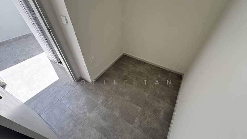 3-storey Terraced House for Sale in Taman Bukit Serdang (Seri Kembangan) - Noelle Tan - Helper/Maid's Room or Store Room - PropertyGuru.com.my